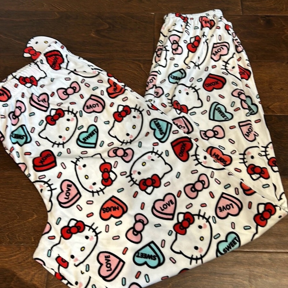 hello kitty hk sanrio valentine’s day heart sleepwear plush pajama pants bottoms